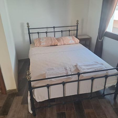 Magic Moon Guest House Фамагуста Екстер'єр фото