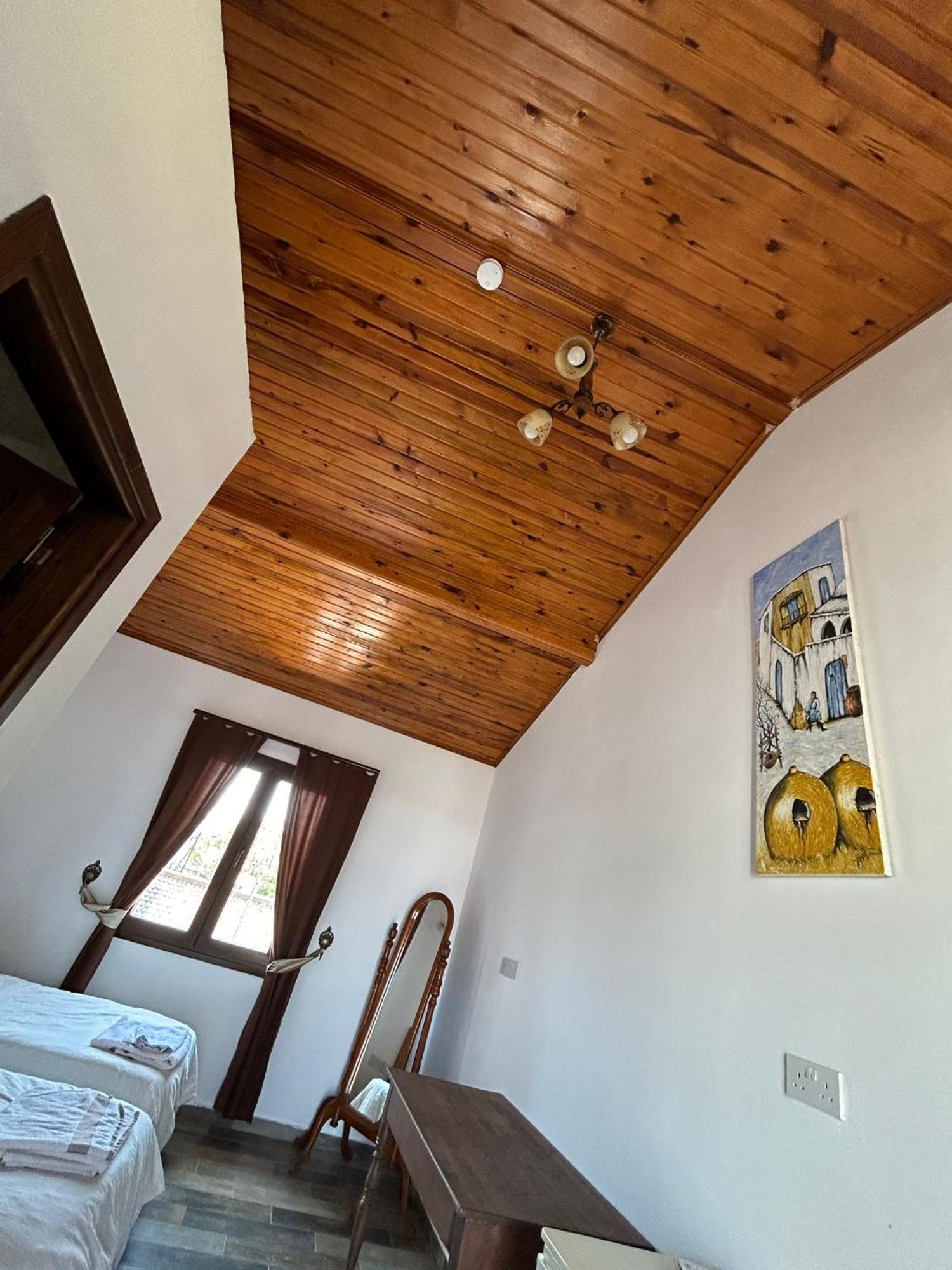 Magic Moon Guest House Фамагуста Екстер'єр фото
